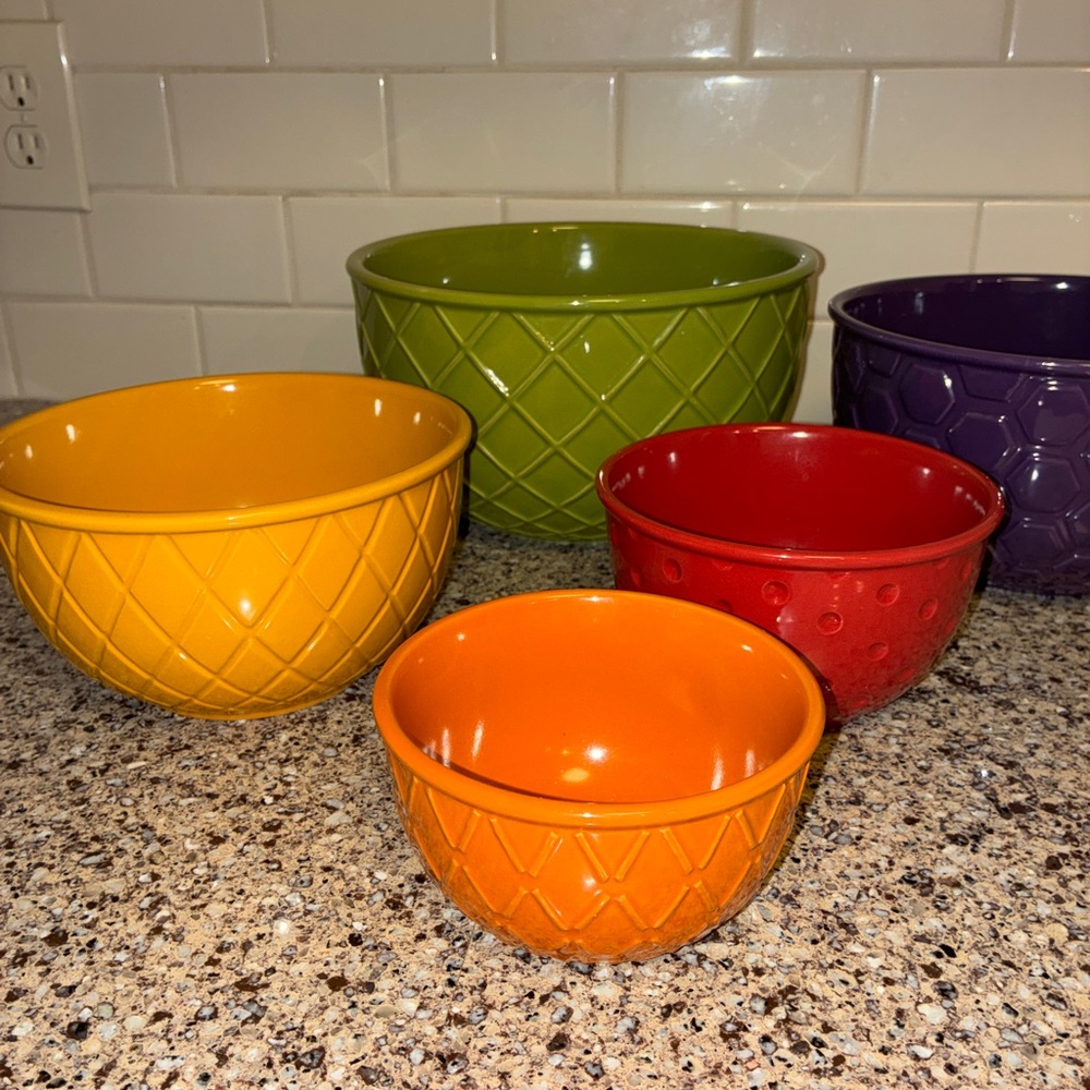 SCM Designs nesting bowls - cleaning for Spring. - Picture 3 of 12